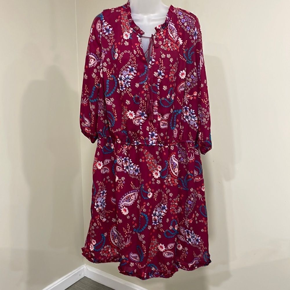 NWOT Boutique paisley elastic waist dress.  Size 2X 22/24 plus